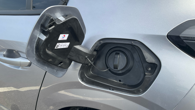 Peugeot 208 1.2 PureTech 100 Allure 5dr Petrol Hatchback